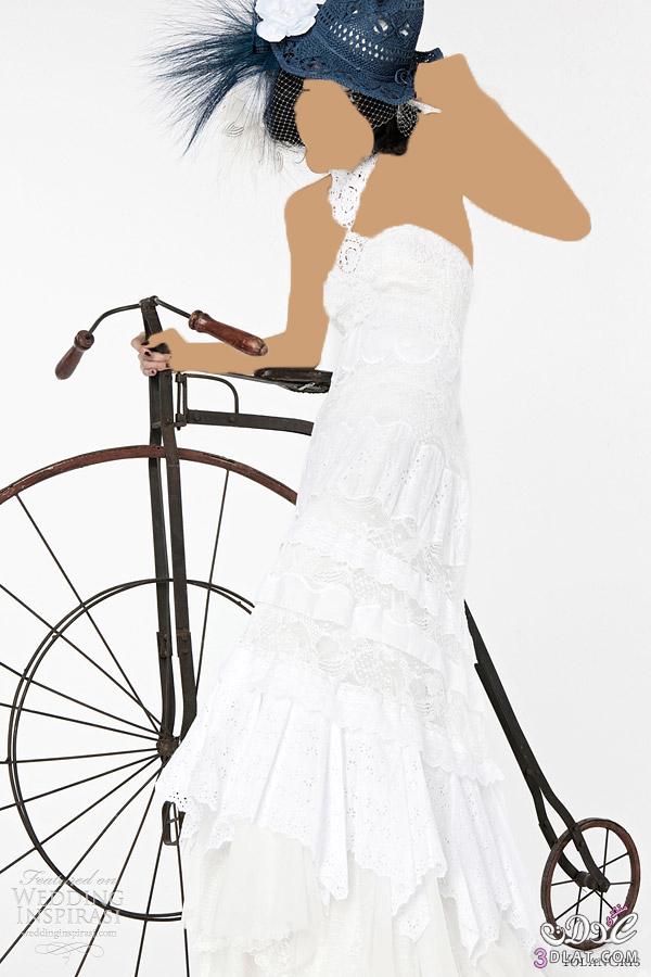 صور عرض غريب جدا لفساتين الزفاف للمصمم Yolan Cris